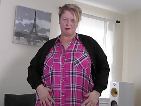 Adult BBW dam Lesley amnesiac be advisable for your blarney