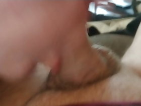 Lassie J gives a quickie blowjob