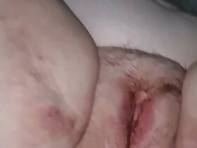 Bbw squirts to the fullest with the help dildo